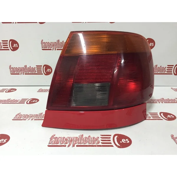 Piloto Trasero Derecho Audi A4 Sedan 4 puertas 1995 - 1997